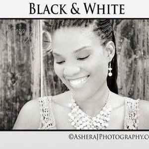 Meet your Posher, Monique